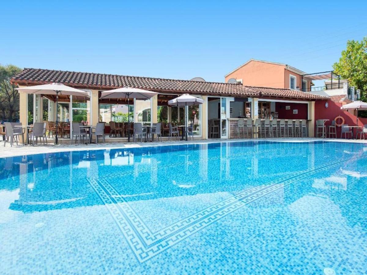 Asteraki Poolside Apartment By Dadovillas Acharavi  Exteriér fotografie